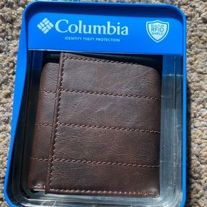 Columbia Trifold Leather Billfold